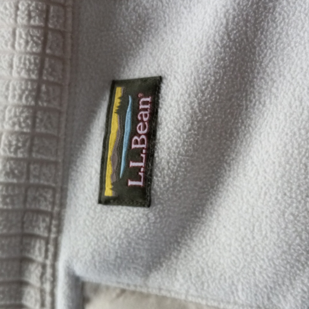 L.L. Bean Womens Cream Textured Fleece Jacket - Picture 3 of 4